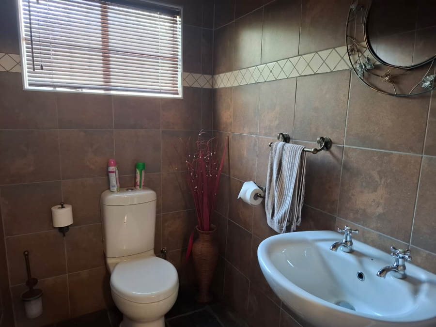 4 Bedroom Property for Sale in Barkly East Eastern Cape